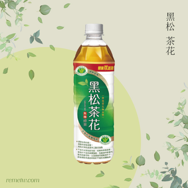 超商無糖茶飲料推薦：黑松茶花 無糖綠茶 580ml / NT$25